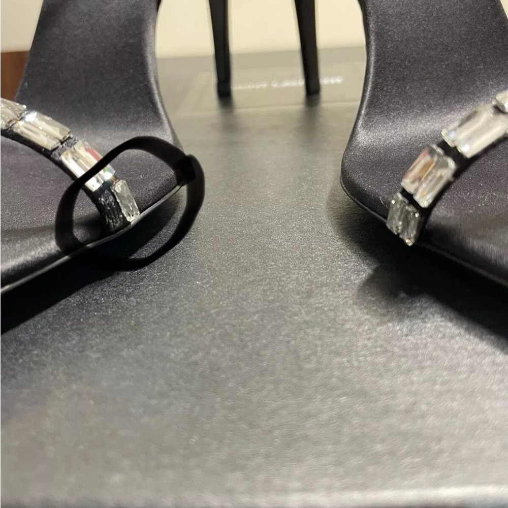 Saint Laurent Gloria Crystal Strap Sandal in Black Size 35.5 - Picture 12 of 12